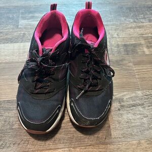 Women's Skechers  Black and Pink Athletic Shoes size 6